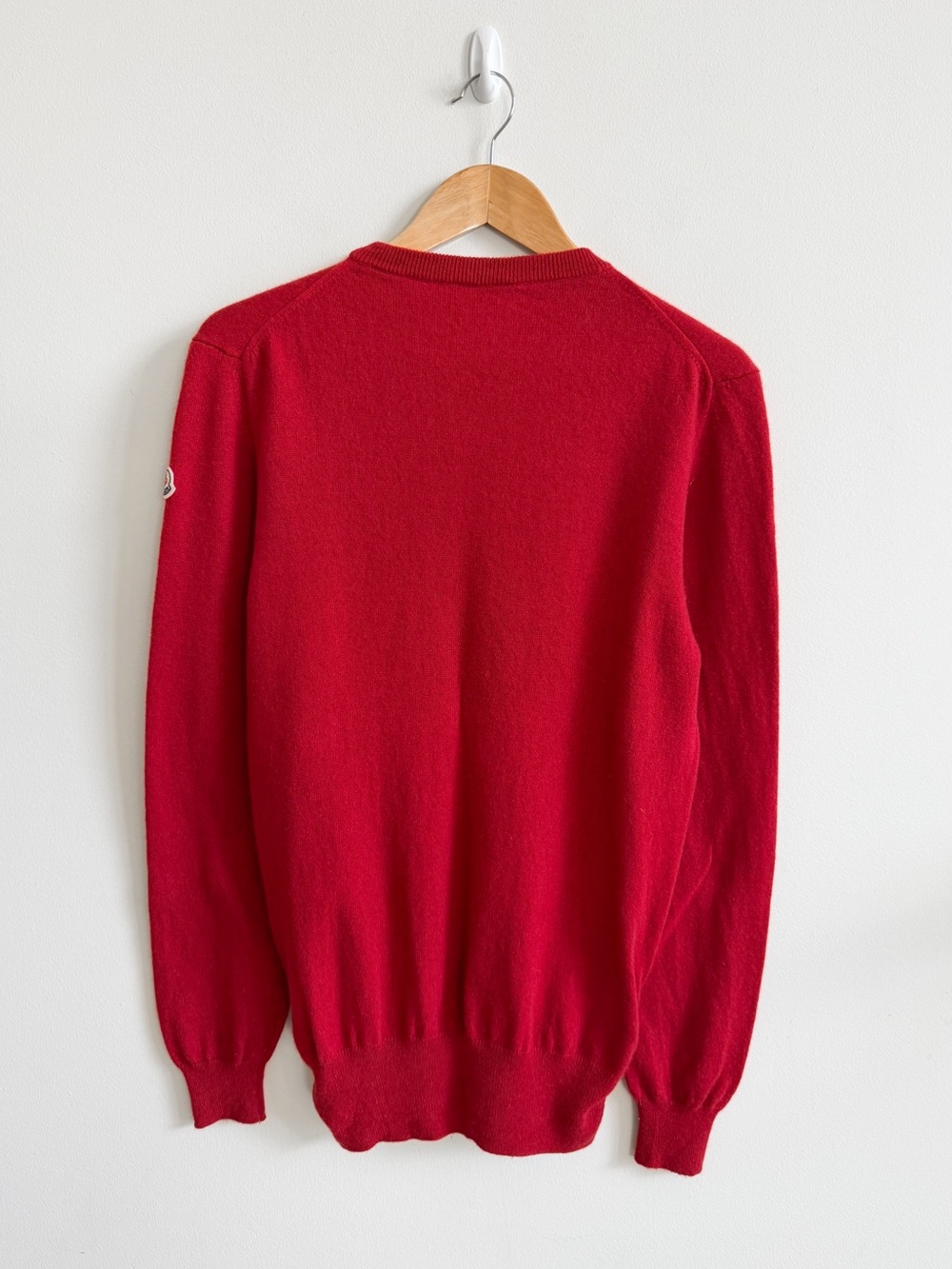 MONCLER • Maglione Tricot Girocollo Round Neck Cashmere Sweater in Red - Picture 8 of 14